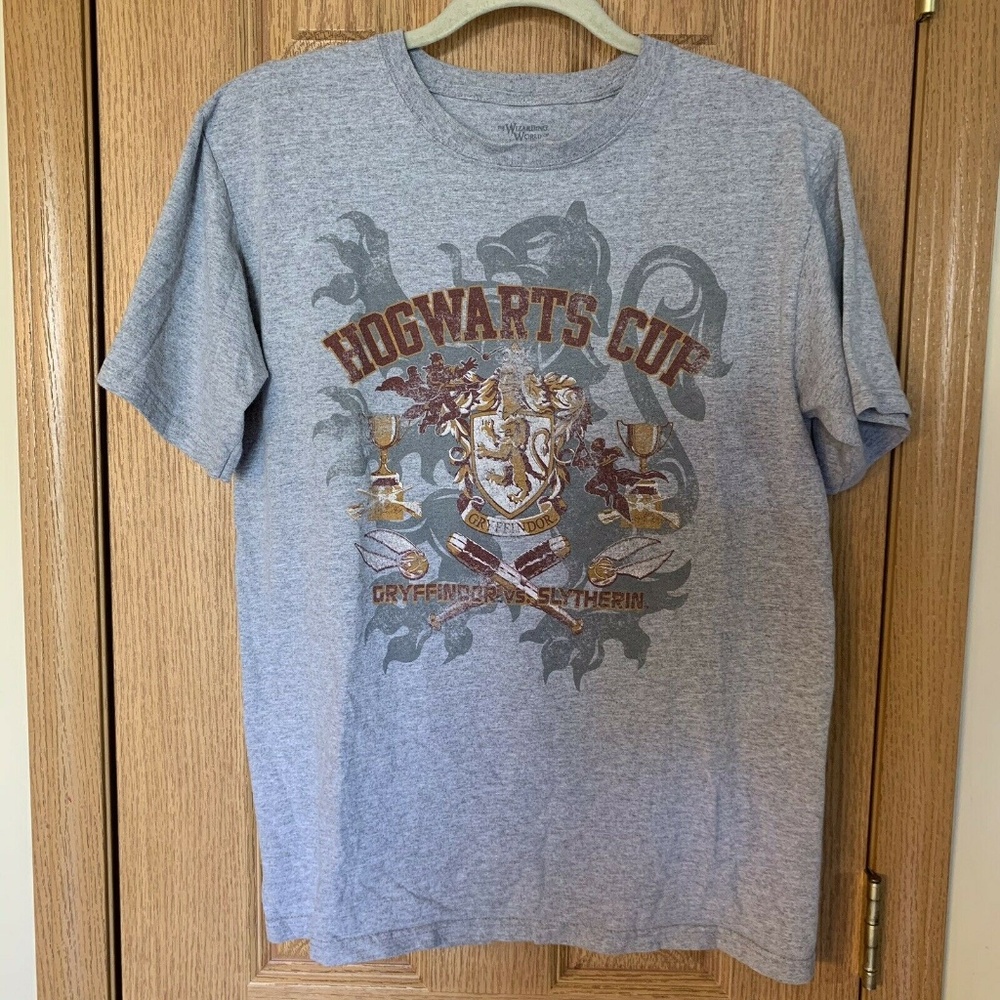 Harry Potter Hogwarts Cup Gryffindor Slytherin Tee